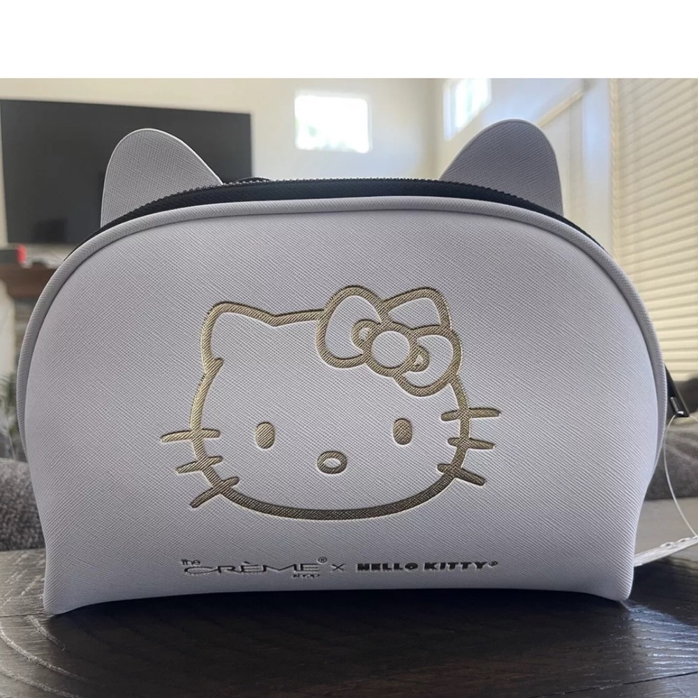 Hello Kitty cosmetics bag - Picture 4 of 4
